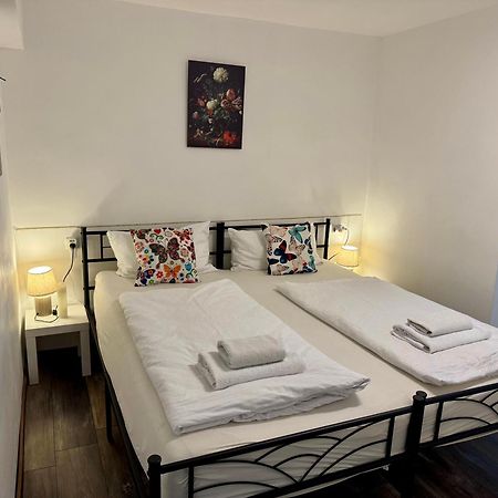 Kleine-Romantische Ferienwohnung Parkplatz Vor Dem Haus! Алтенау Екстериор снимка